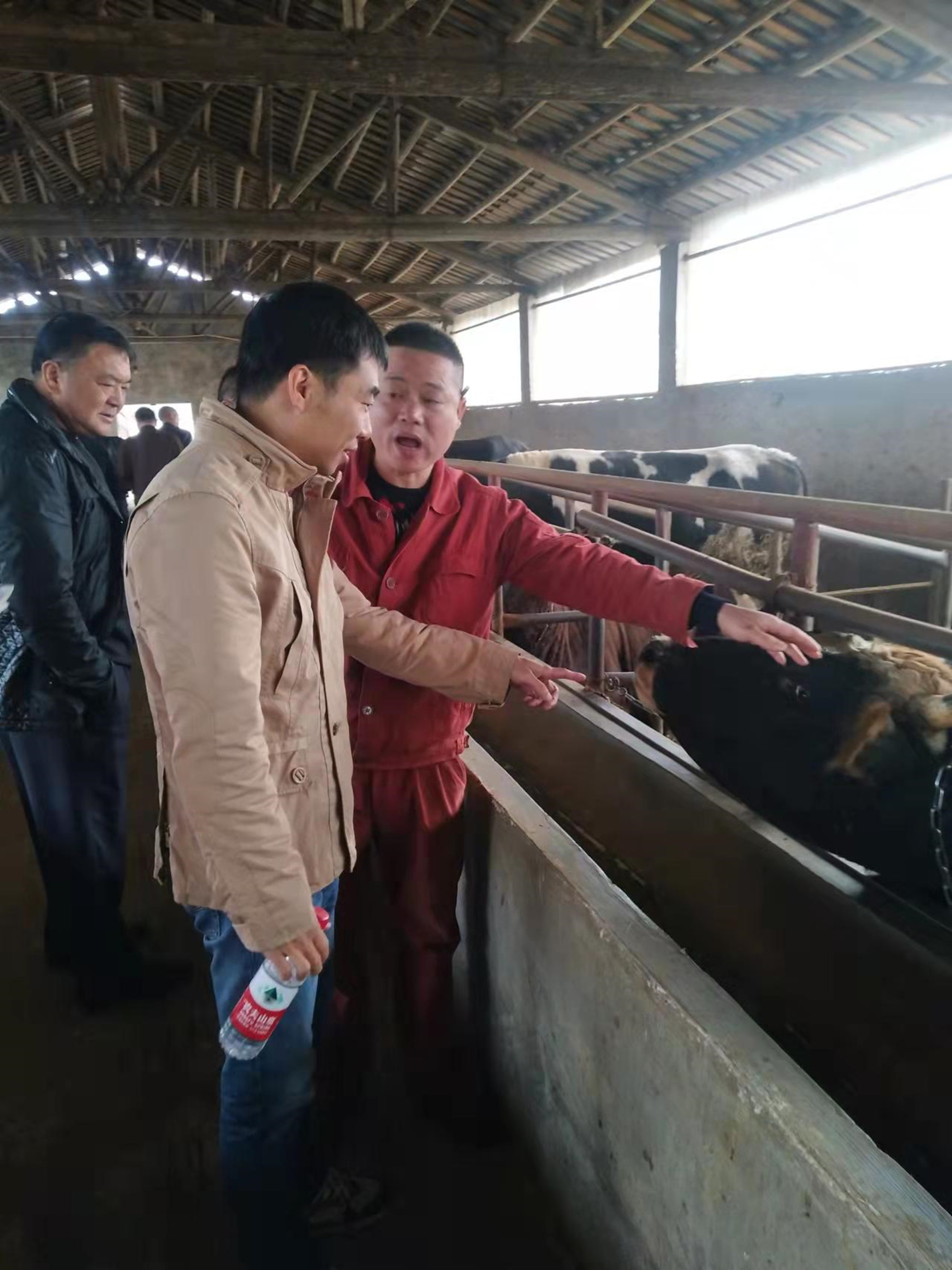 民盟婁底職業(yè)技術(shù)學(xué)院支部主委周凌博獲評(píng)“湖南農(nóng)業(yè)職教名師”